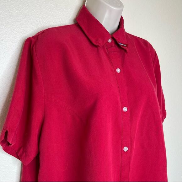 Vintage Crest McDonalds Uniform Shirt Womens Short Sleeve Red Button Down Medium - Picture 2 of 15